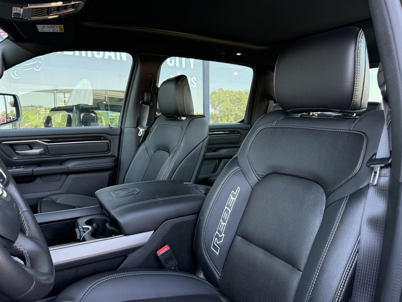 DODGE RAM 1500 CREW REBEL NIGHT EDITION AIR