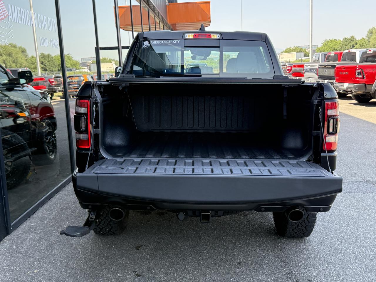 DODGE RAM 1500 CREW REBEL NIGHT EDITION AIR