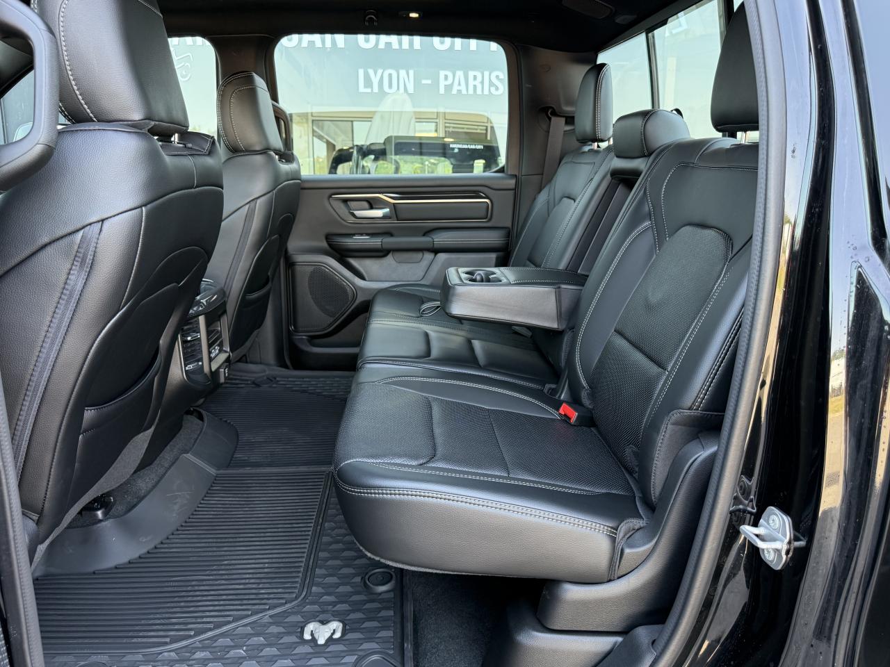 DODGE RAM 1500 CREW REBEL NIGHT EDITION AIR