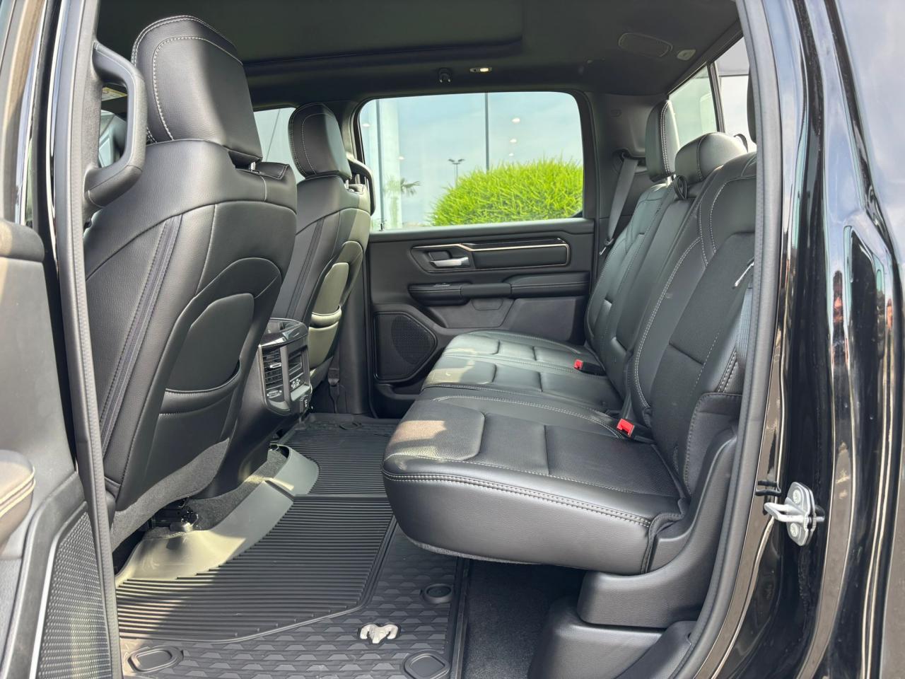 DODGE RAM 1500 CREW REBEL NIGHT EDITION AIR