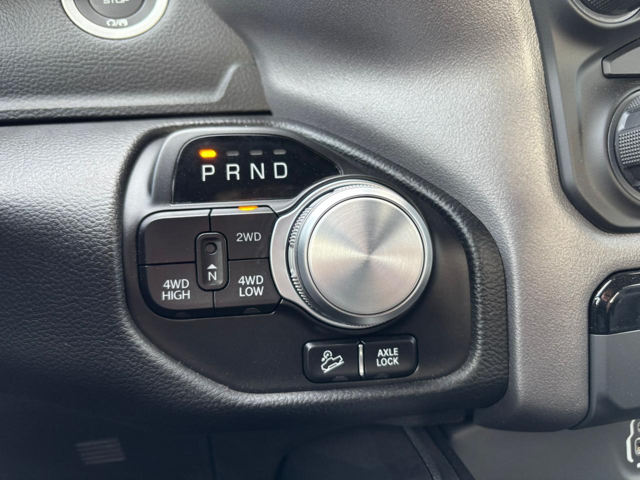 DODGE RAM 1500 CREW REBEL NIGHT EDITION AIR