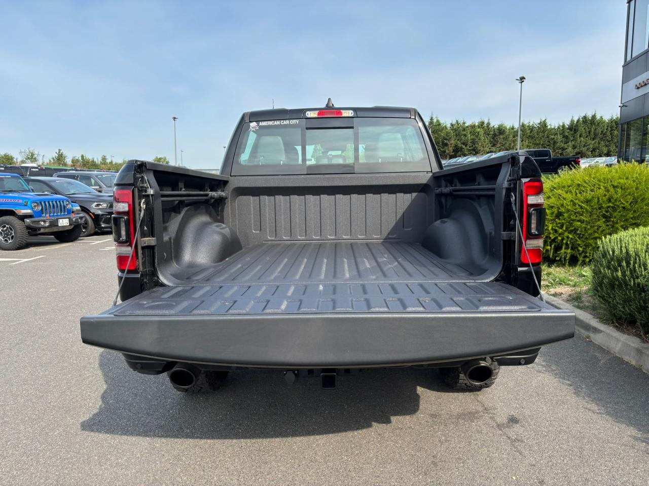 DODGE RAM 1500 CREW REBEL NIGHT EDITION AIR