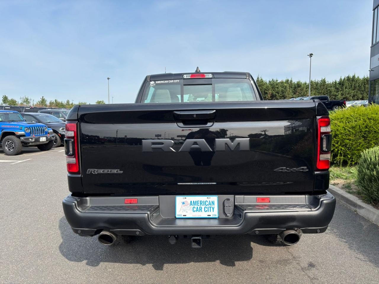 DODGE RAM 1500 CREW REBEL NIGHT EDITION AIR