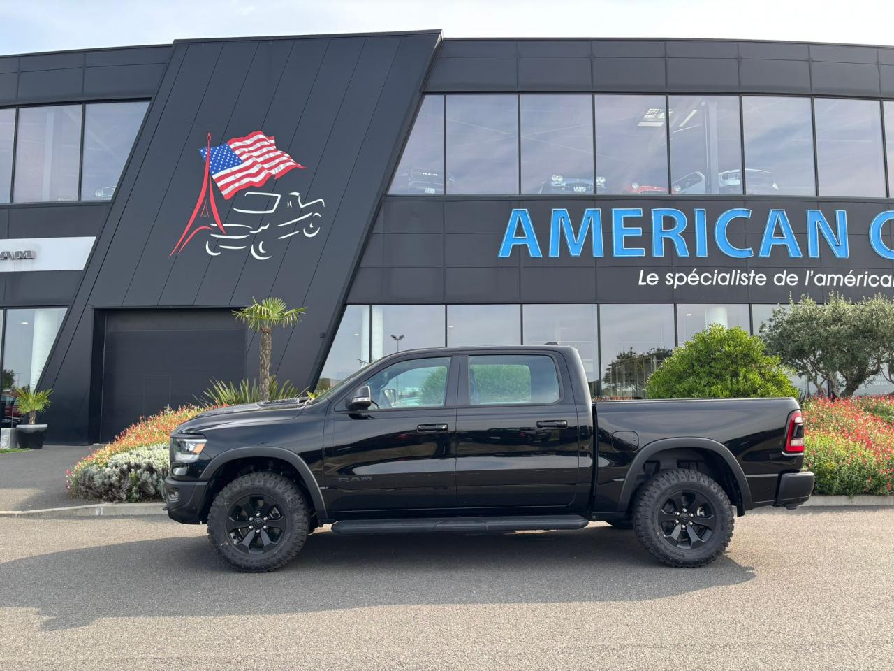 DODGE RAM 1500 CREW REBEL NIGHT EDITION AIR