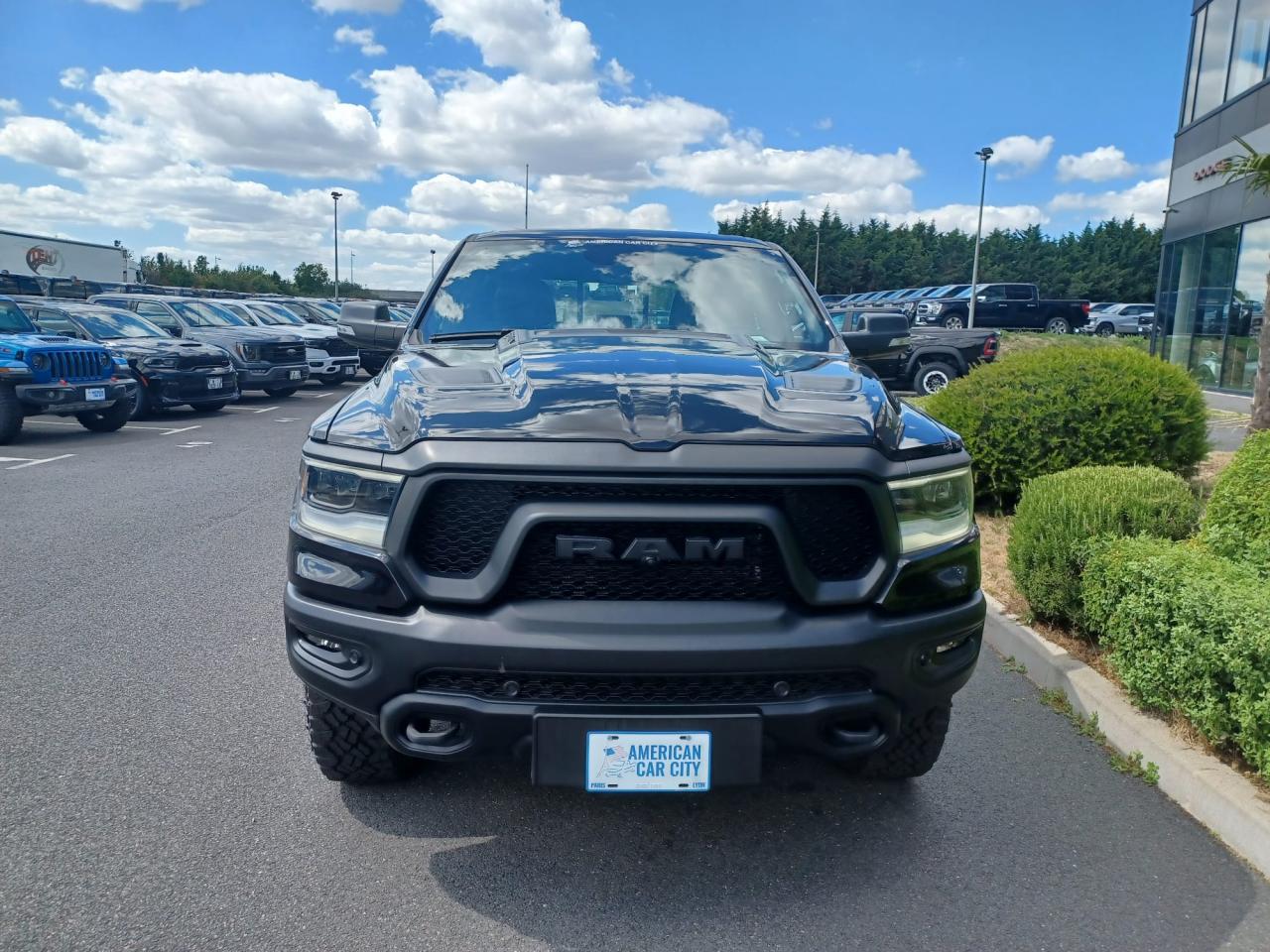 DODGE RAM 1500 CREW REBEL NIGHT EDITION AIR