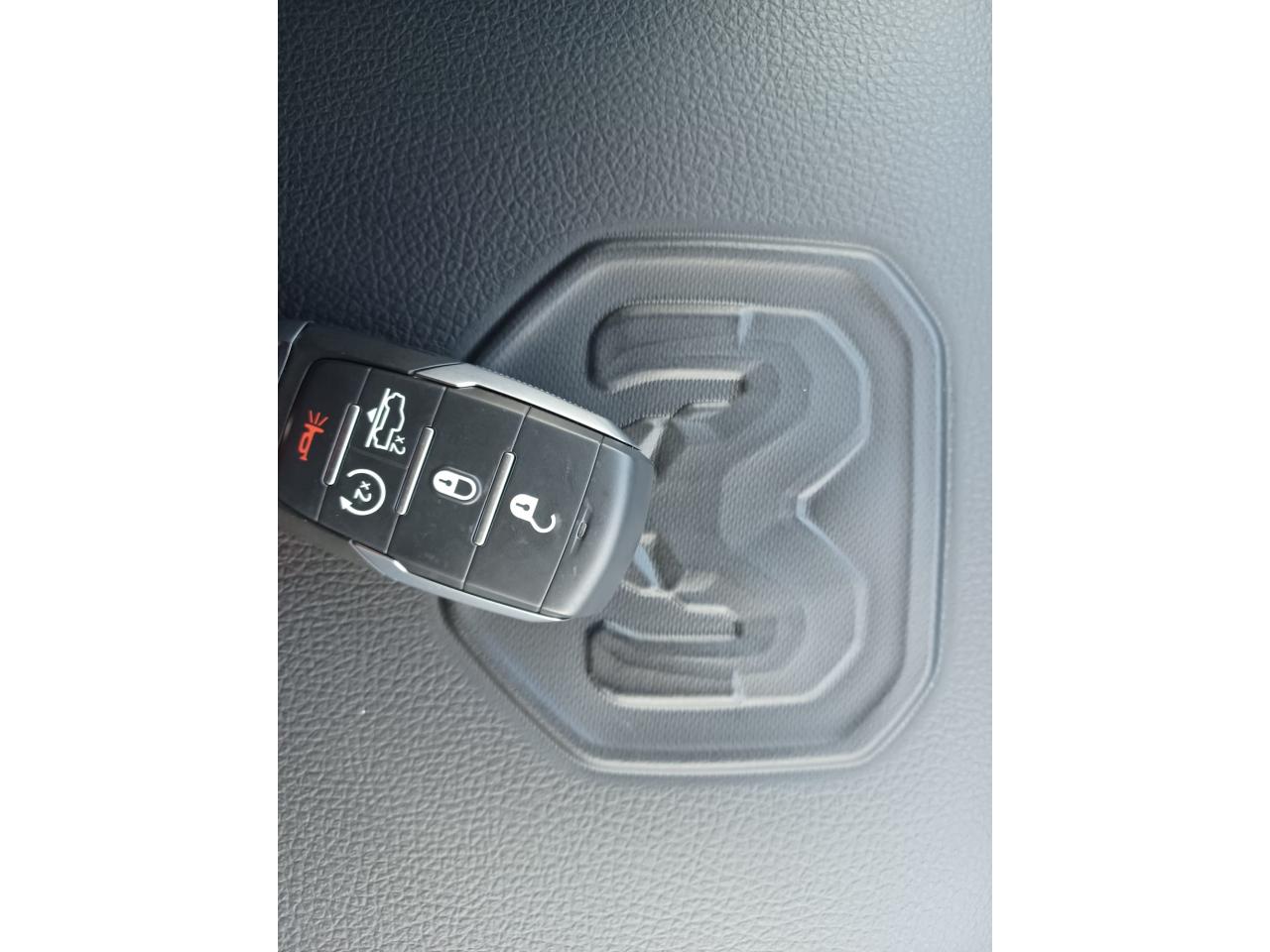 DODGE RAM 1500 CREW REBEL NIGHT EDITION AIR