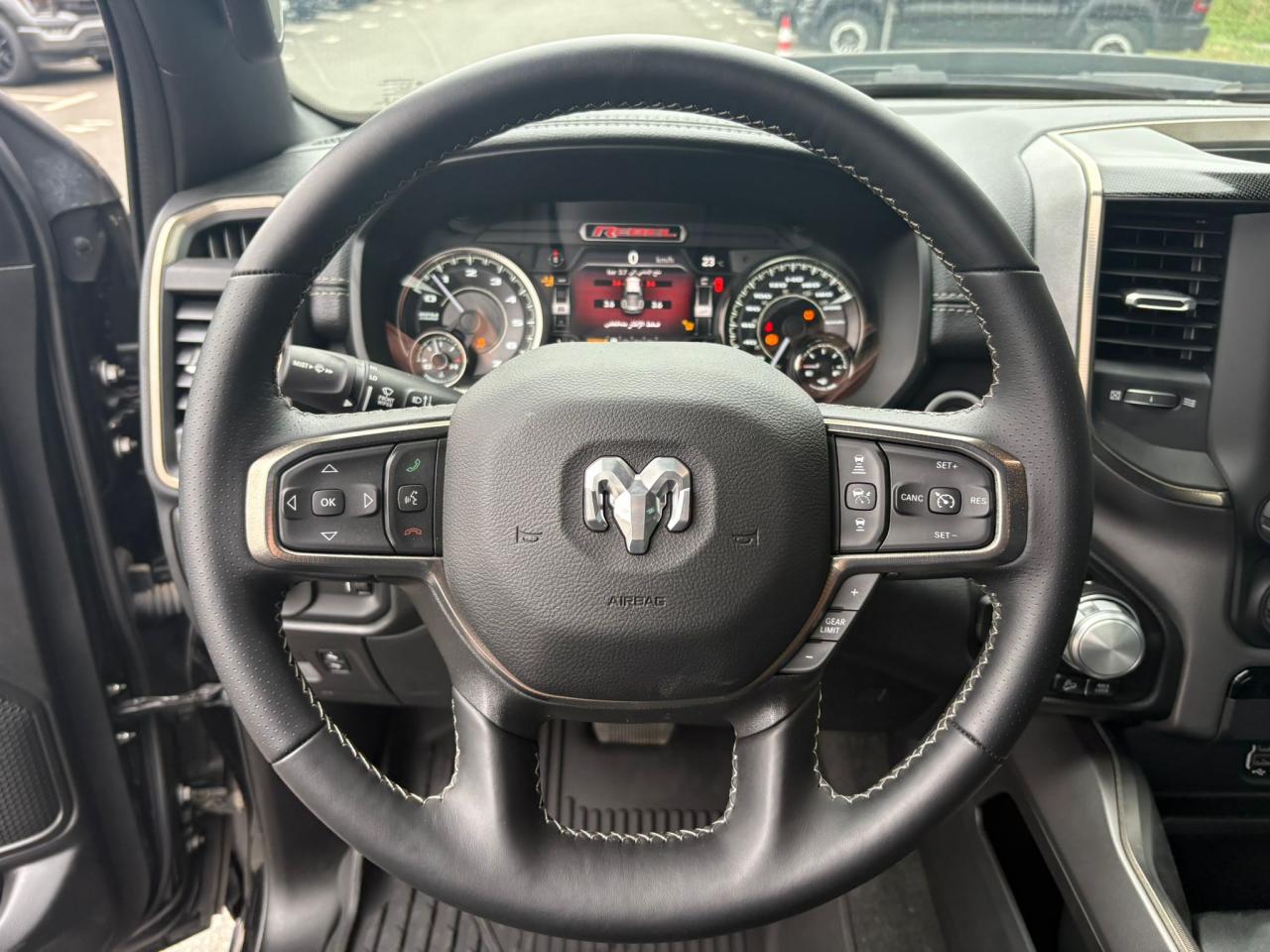 DODGE RAM 1500 CREW REBEL NIGHT EDITION AIR