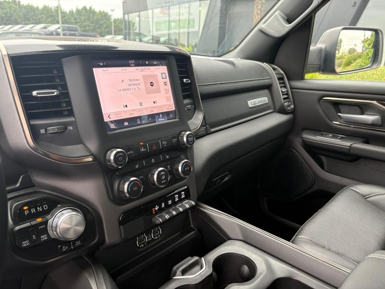 DODGE RAM 1500 CREW REBEL NIGHT EDITION AIR