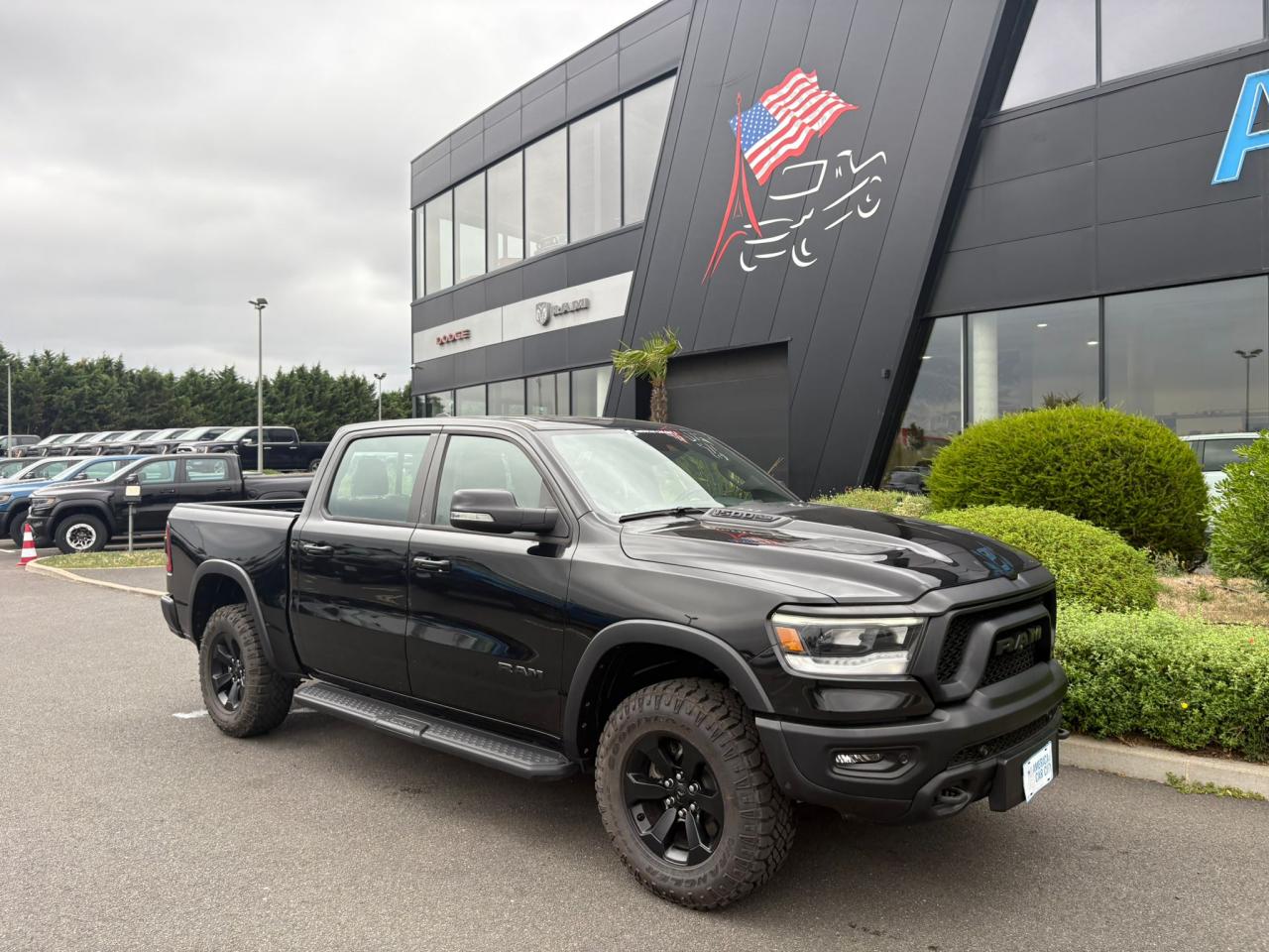 DODGE RAM 1500 CREW REBEL NIGHT EDITION AIR