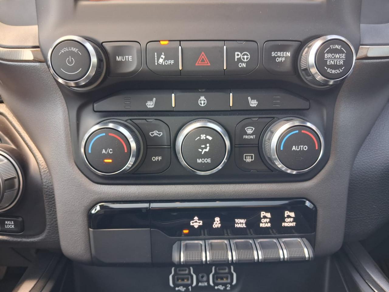 DODGE RAM 1500 CREW REBEL NIGHT EDITION AIR