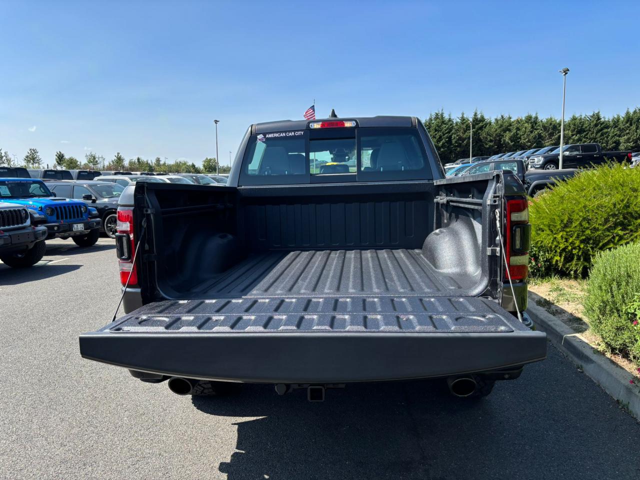 DODGE RAM 1500 CREW REBEL NIGHT EDITION AIR