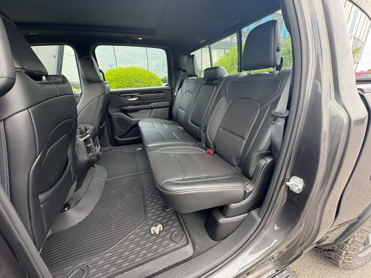 DODGE RAM 1500 CREW REBEL NIGHT EDITION AIR