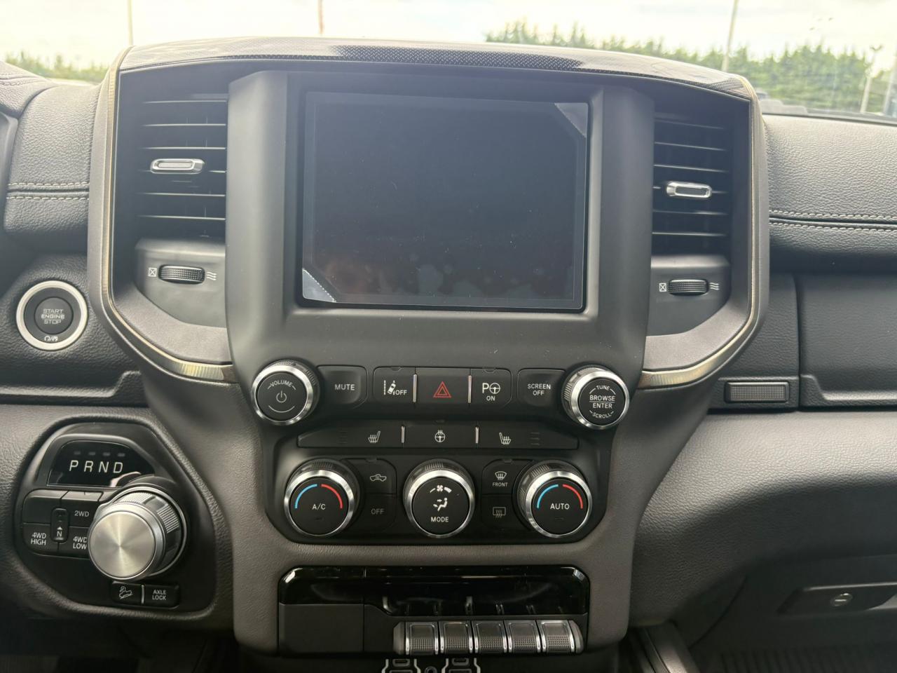 DODGE RAM 1500 CREW REBEL NIGHT EDITION AIR