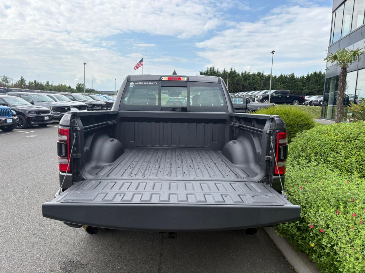 DODGE RAM 1500 CREW REBEL NIGHT EDITION AIR