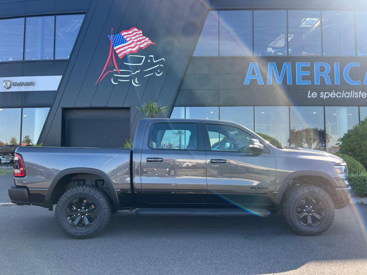 DODGE RAM 1500 CREW REBEL NIGHT EDITION AIR