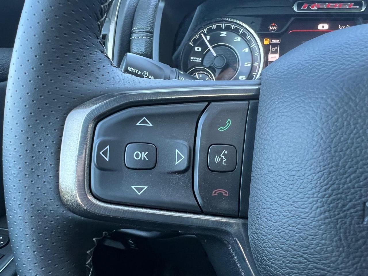 DODGE RAM 1500 CREW REBEL NIGHT EDITION AIR