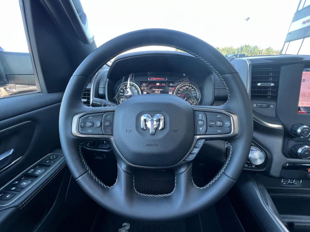 DODGE RAM 1500 CREW REBEL NIGHT EDITION AIR