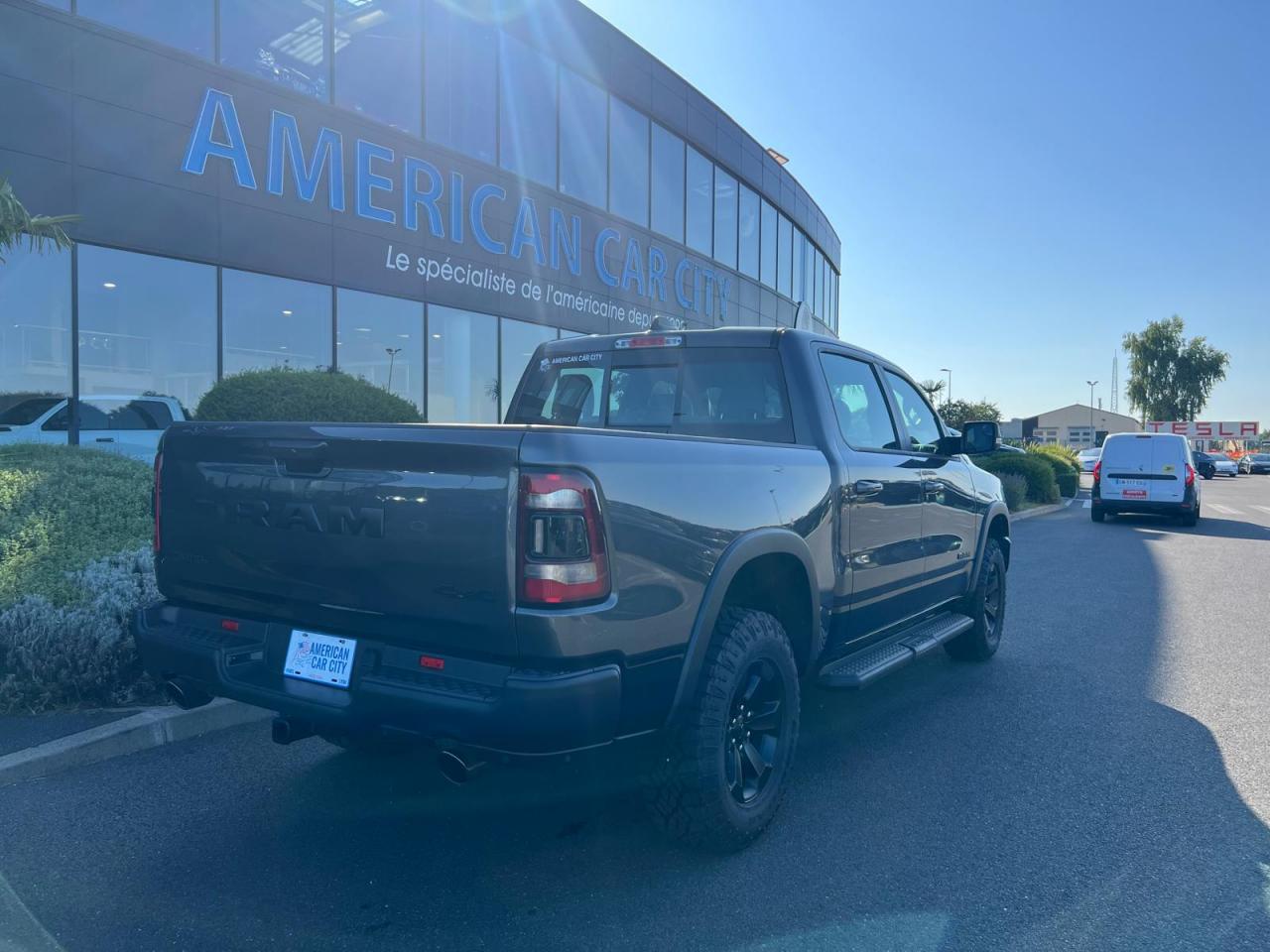 DODGE RAM 1500 CREW REBEL NIGHT EDITION AIR