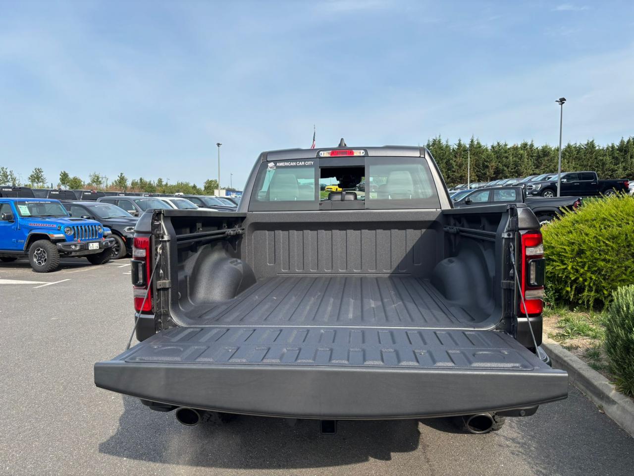 DODGE RAM 1500 CREW REBEL NIGHT EDITION AIR