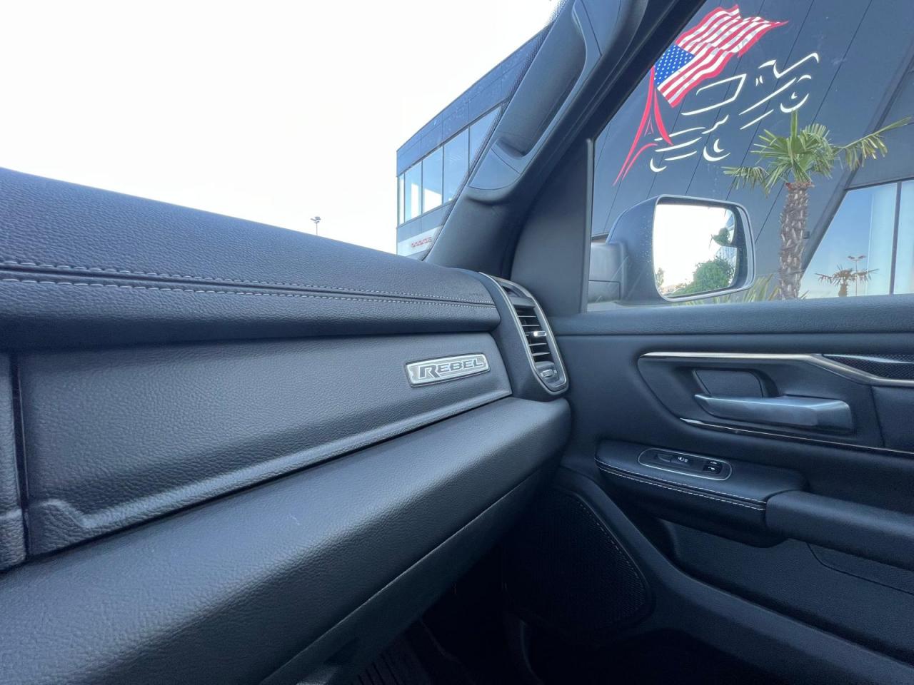 DODGE RAM 1500 CREW REBEL NIGHT EDITION AIR