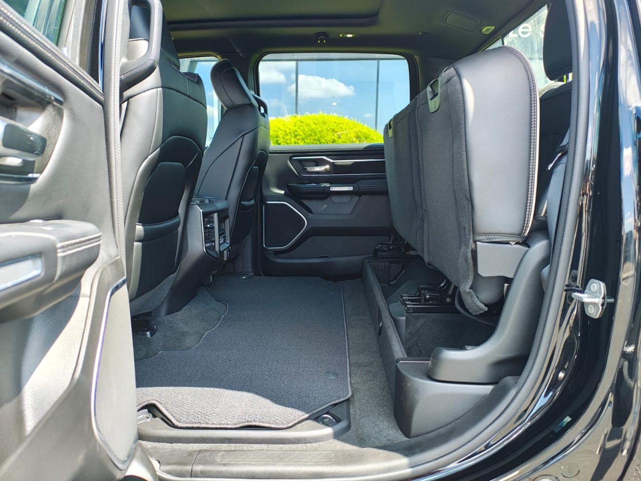 DODGE RAM 1500 CREW LARAMIE SPORT AIR ETORQUE