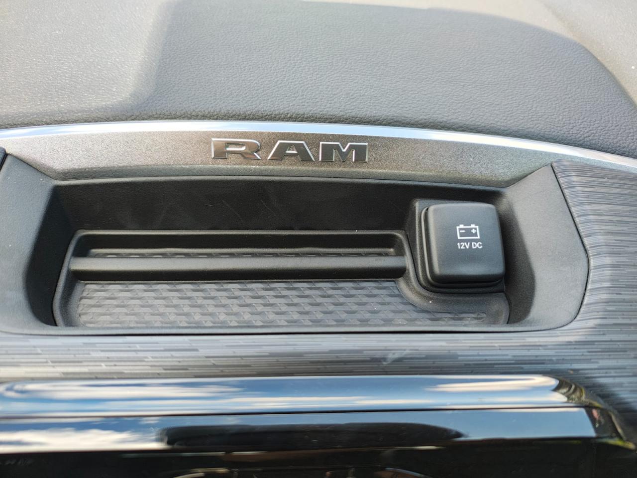 DODGE RAM 1500 CREW LARAMIE SPORT AIR ETORQUE