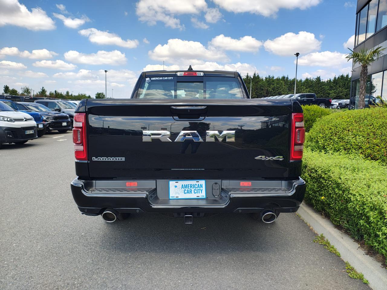 DODGE RAM 1500 CREW LARAMIE SPORT AIR ETORQUE