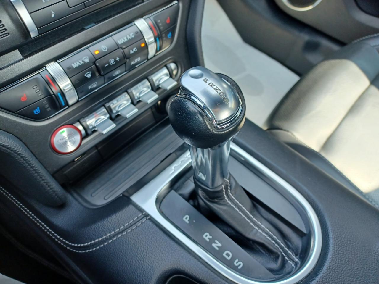 FORD MUSTANG GT FASTBACK 5.0L V8 450ch Magneride