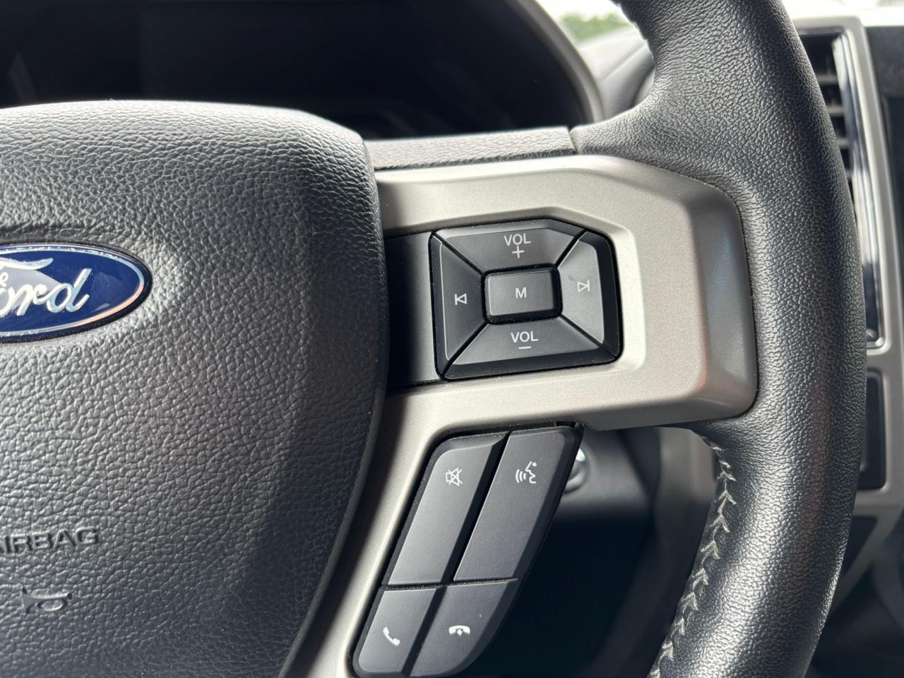 FORD F150 SuperCrew LARIAT Sport V8 5.0L Flexfuel