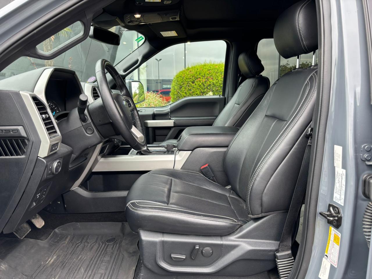 FORD F150 SuperCrew LARIAT Sport V8 5.0L Flexfuel