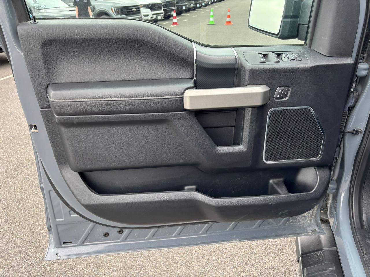 FORD F150 SuperCrew LARIAT Sport V8 5.0L Flexfuel