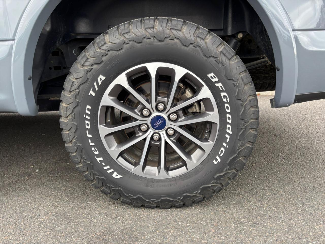 FORD F150 SuperCrew LARIAT Sport V8 5.0L Flexfuel