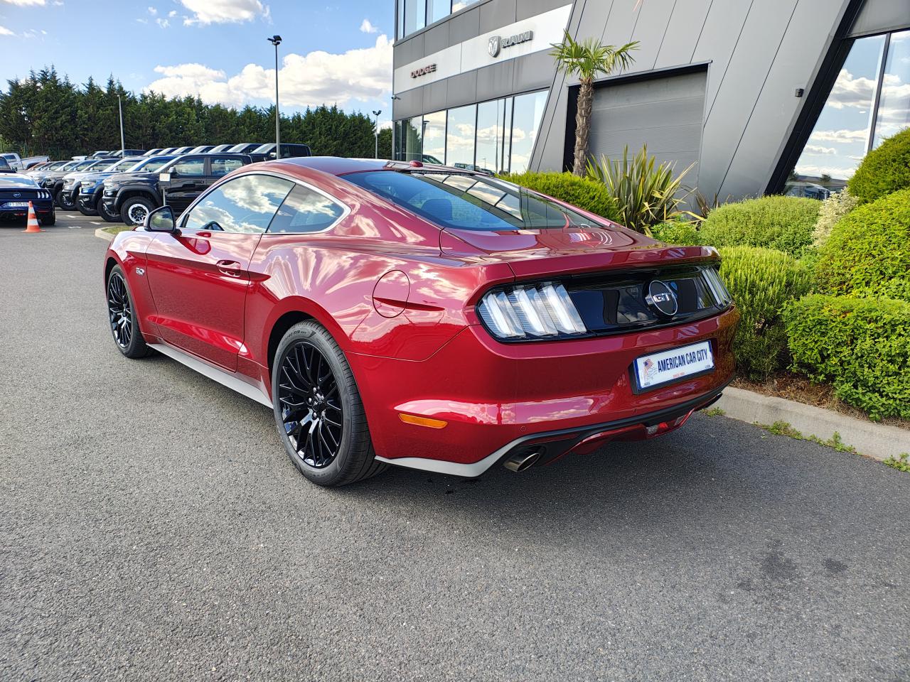 FORD MUSTANG GT Fastback V8 5.0L