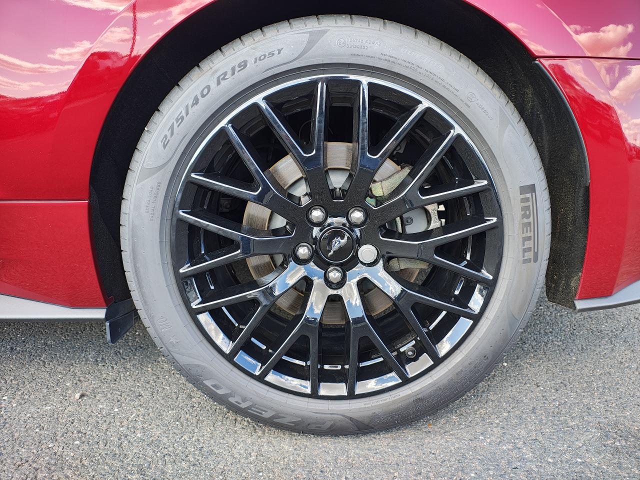 FORD MUSTANG GT Fastback V8 5.0L