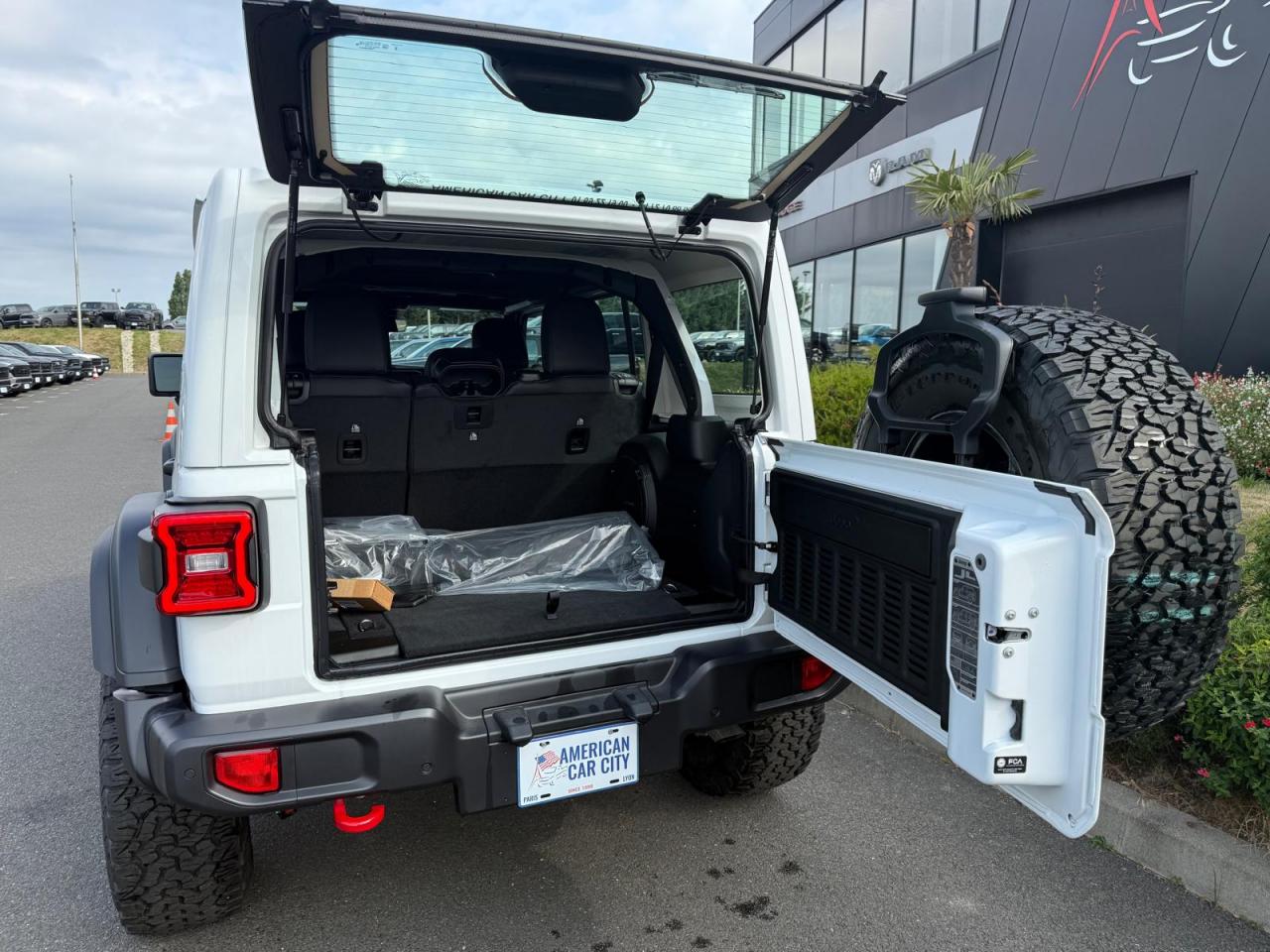 JEEP WRANGLER Unlimited Rubicon 35 XTREME package V6 3.6L