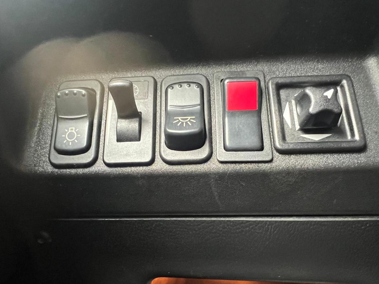 HUMMER H1 6.6L V8 TD Duramax- BVA Alpha Open Top