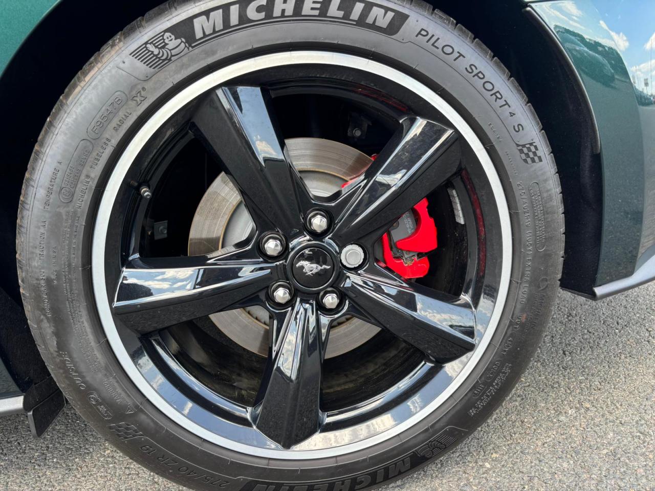 FORD MUSTANG Fastback 5.0 V8 - BULLITT - MAGNERIDE