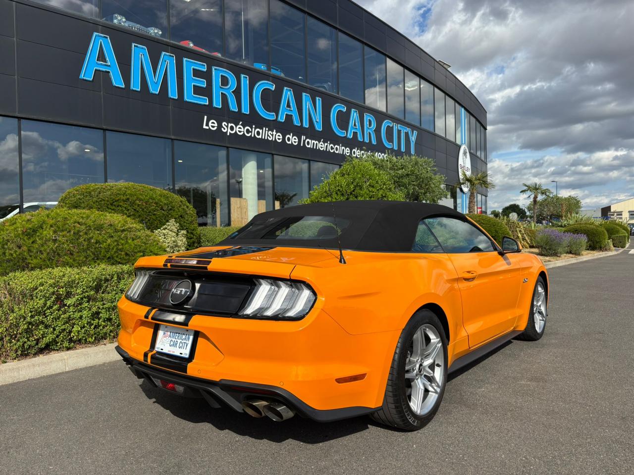 FORD MUSTANG GT CABRIOLET V8 5.0L - MAGNERIDE