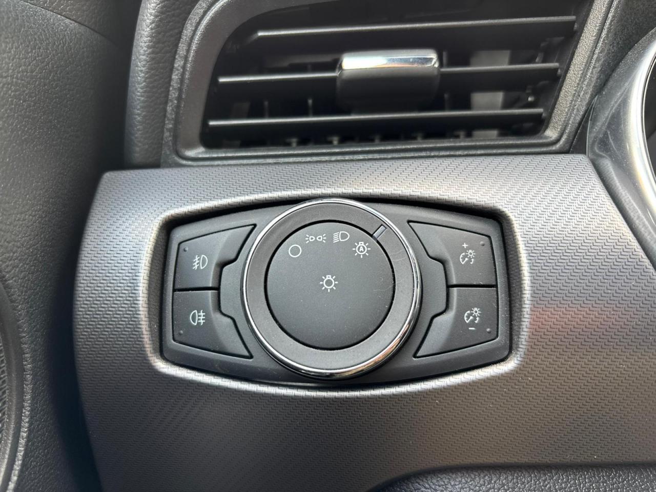 FORD MUSTANG GT CABRIOLET V8 5.0L - MAGNERIDE