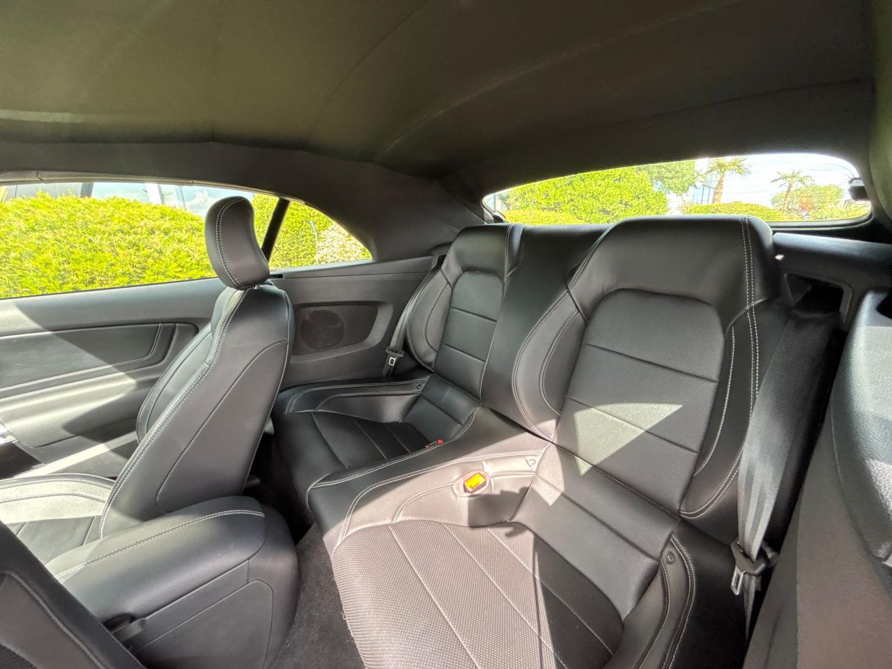 FORD MUSTANG GT CABRIOLET V8 5.0L - MAGNERIDE