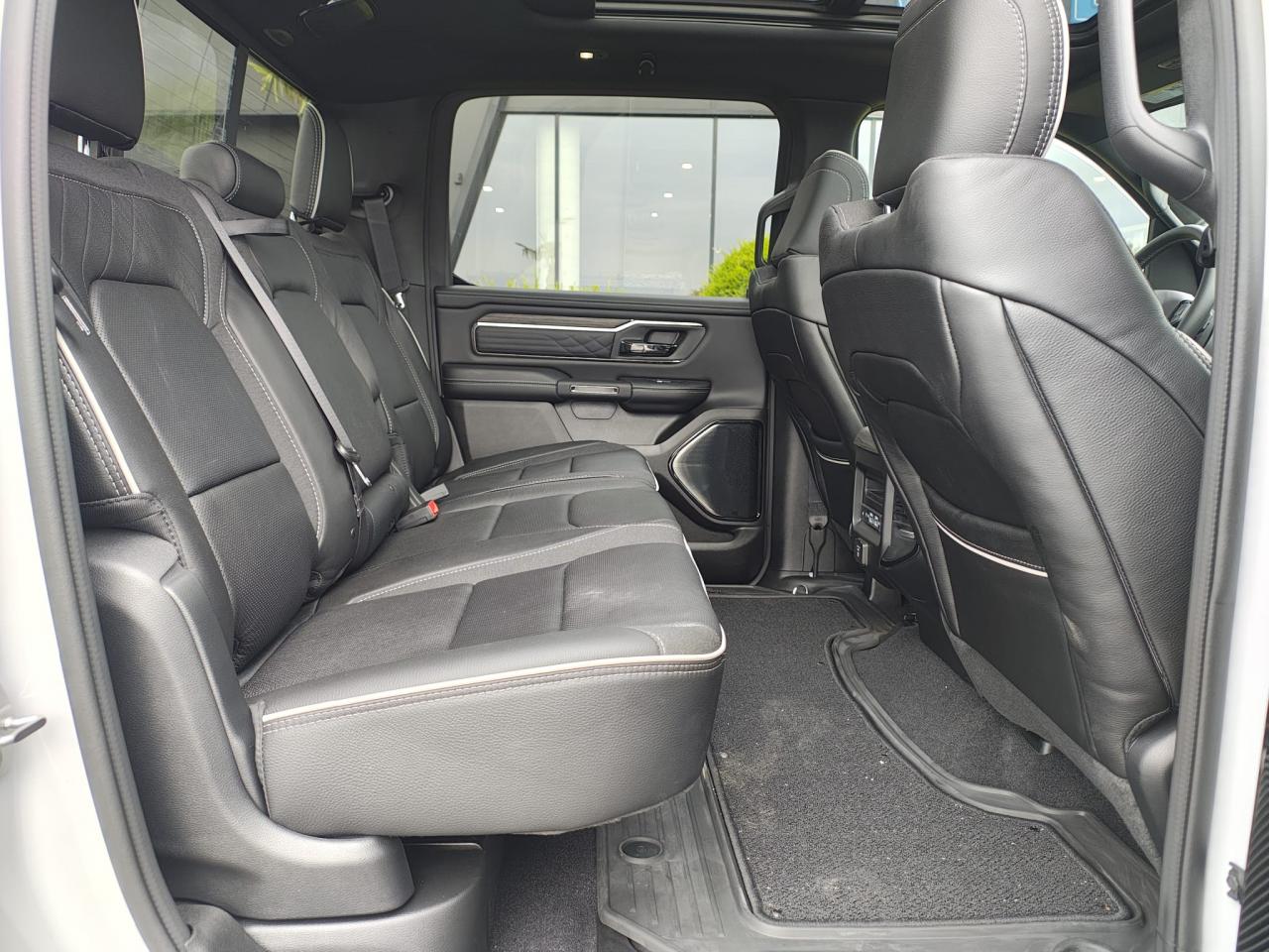 DODGE RAM 1500 CREW LIMITED NIGHT EDITION RAMBOX HAYON MULTI 2025