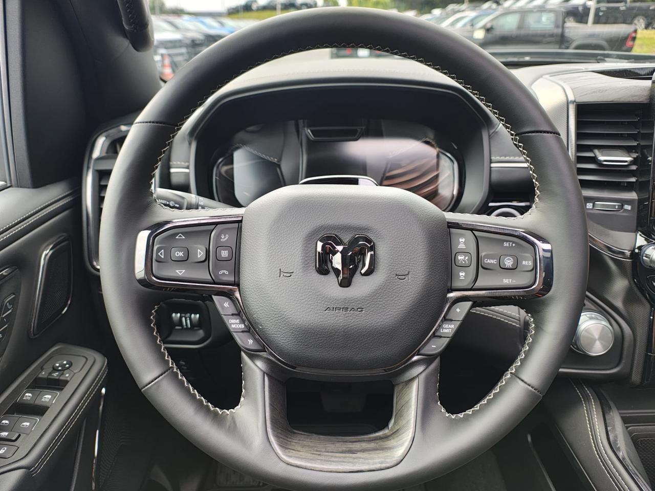 DODGE RAM 1500 CREW LIMITED NIGHT EDITION RAMBOX HAYON MULTI 2025