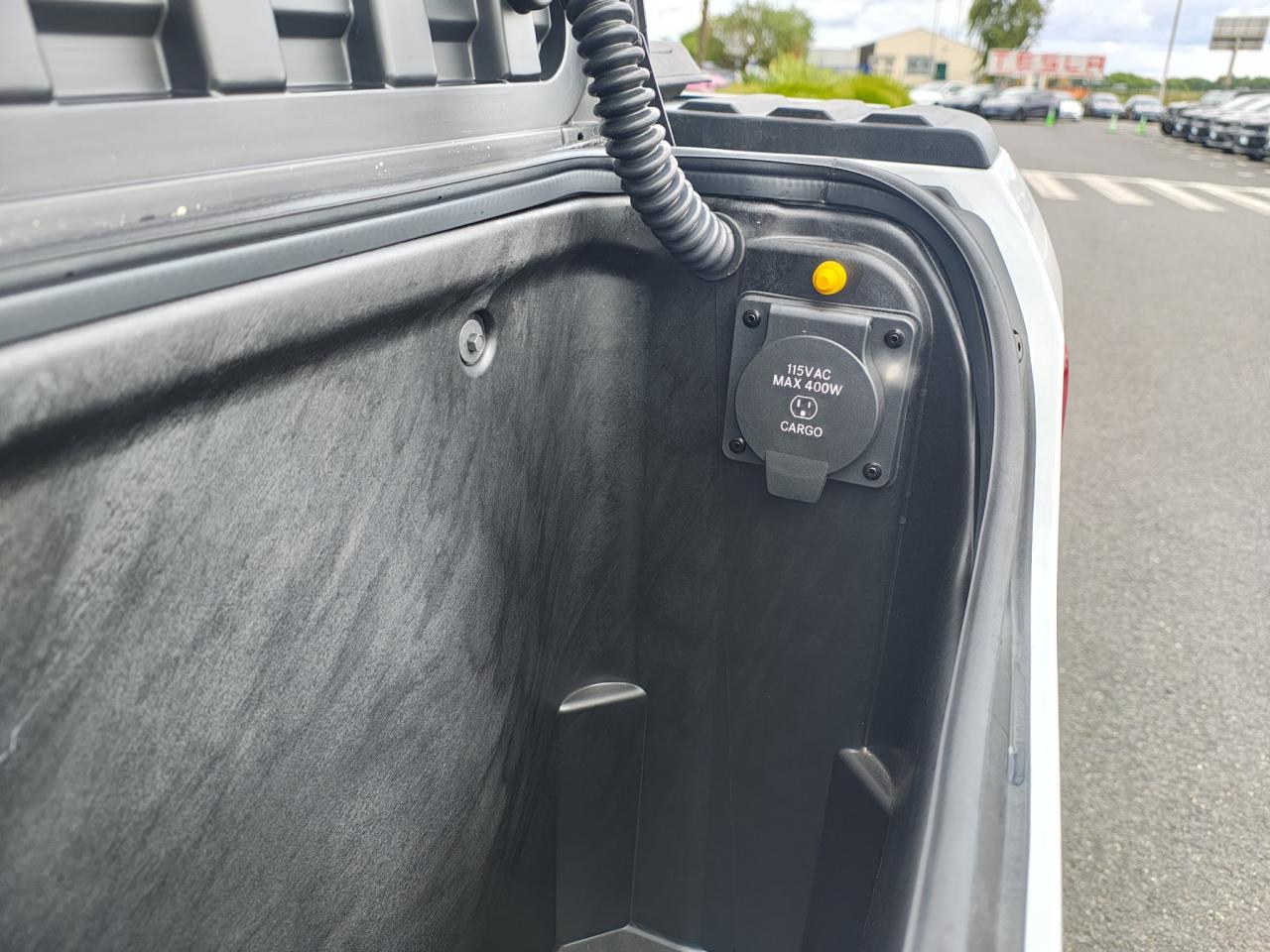 DODGE RAM 1500 CREW LIMITED NIGHT EDITION RAMBOX HAYON MULTI 2025