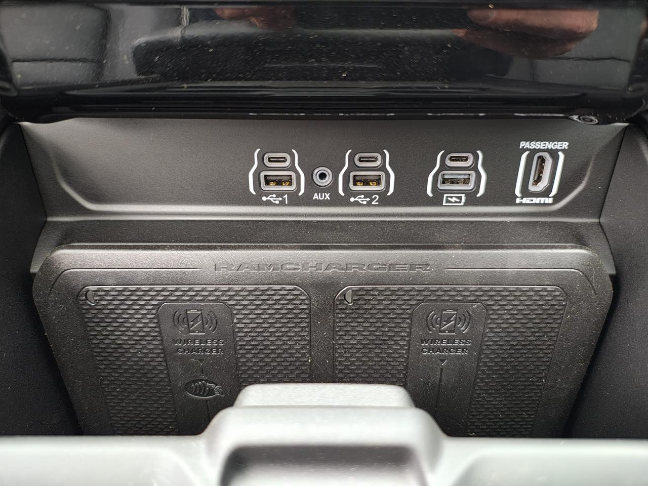 DODGE RAM 1500 CREW LIMITED NIGHT EDITION RAMBOX HAYON MULTI 2025