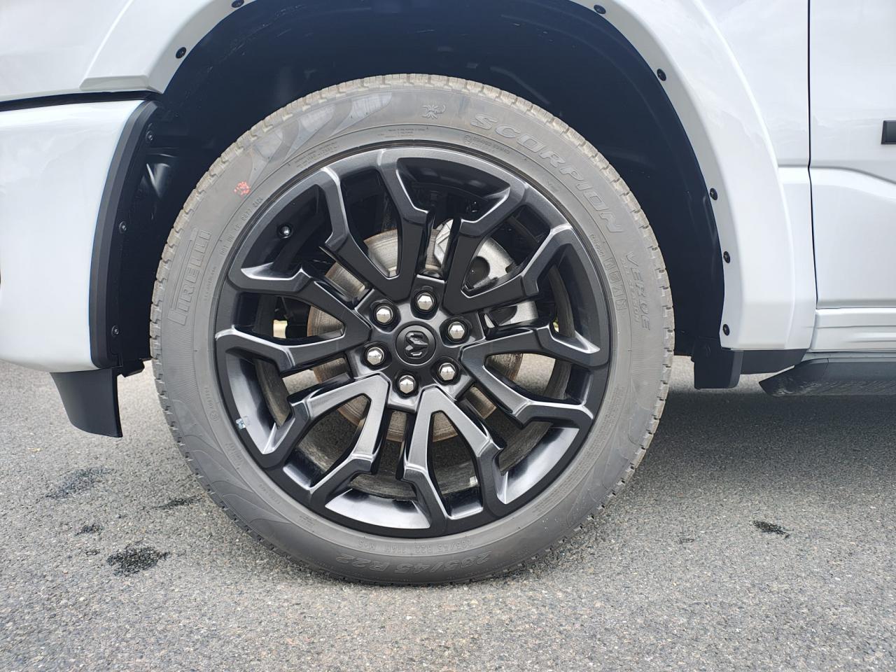 DODGE RAM 1500 CREW LIMITED NIGHT EDITION RAMBOX HAYON MULTI 2025