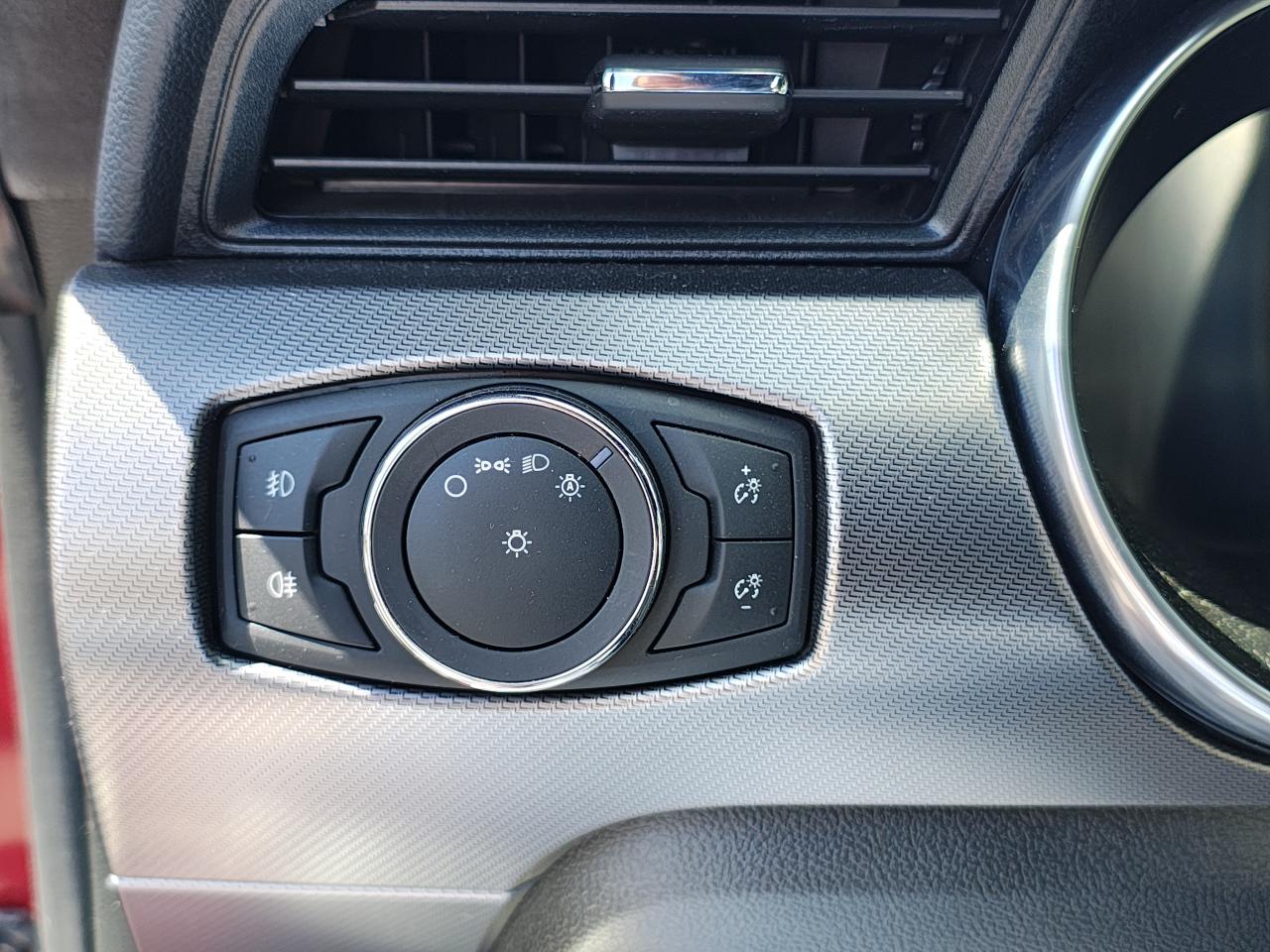 FORD MUSTANG GT fastback V8 5.0L