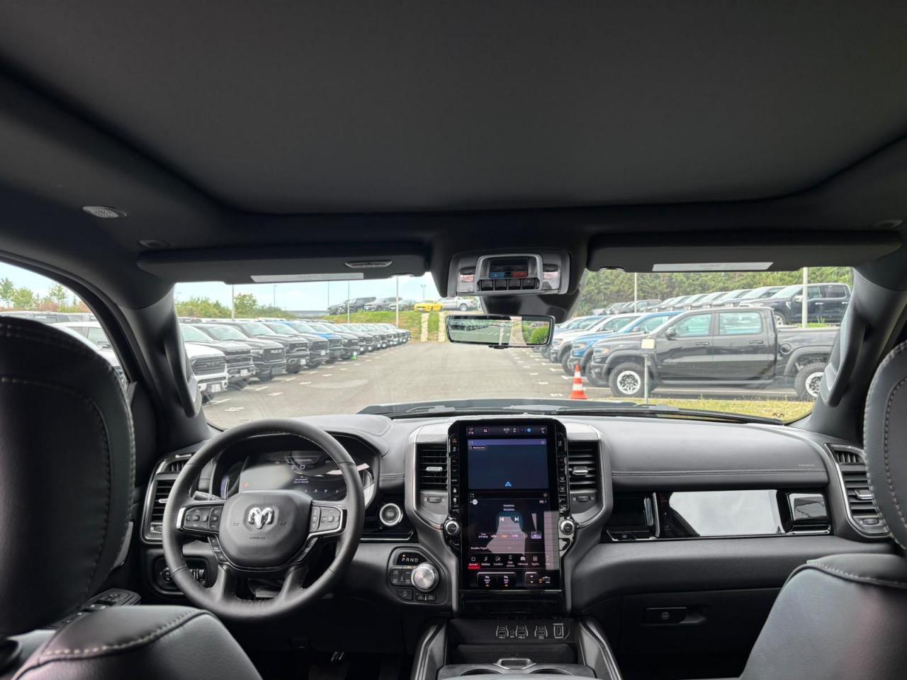 DODGE RAM 1500 CREW CAB REBEL AIR HAYON MULTI 2025