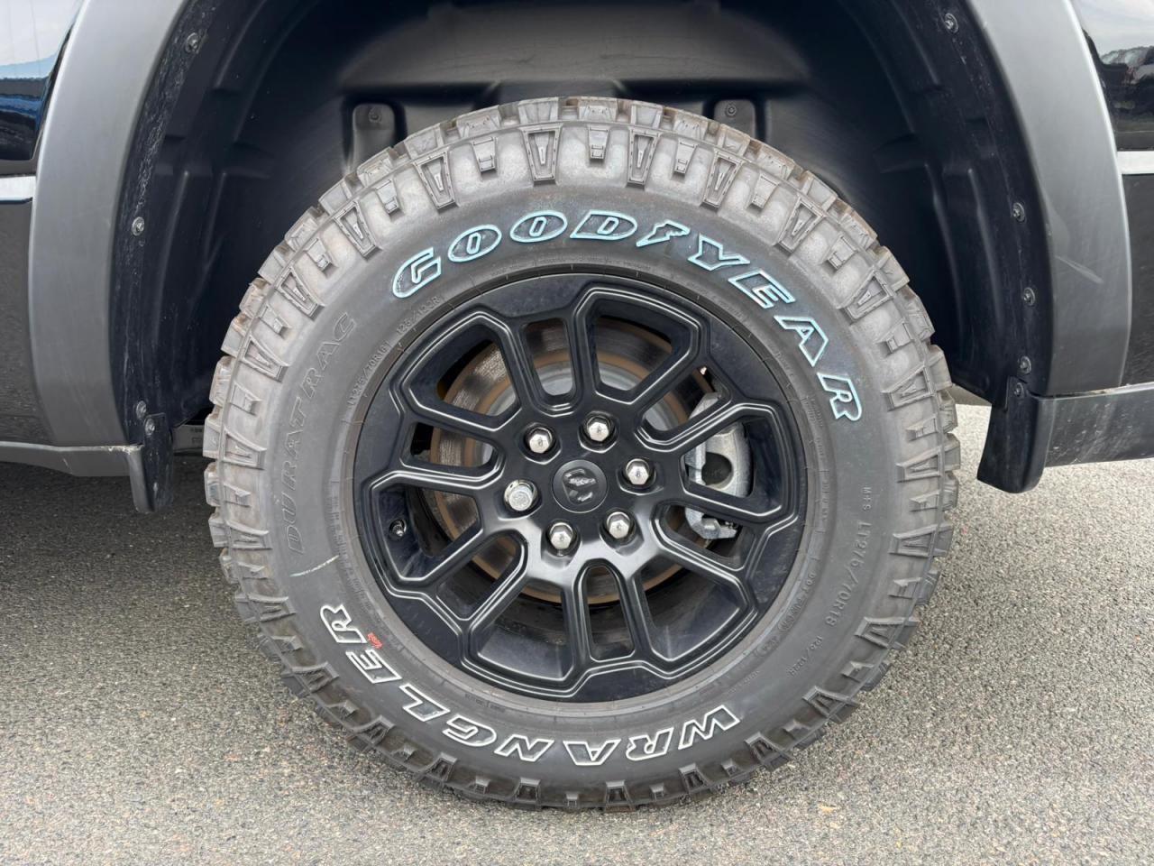 DODGE RAM 1500 CREW CAB REBEL AIR HAYON MULTI 2025