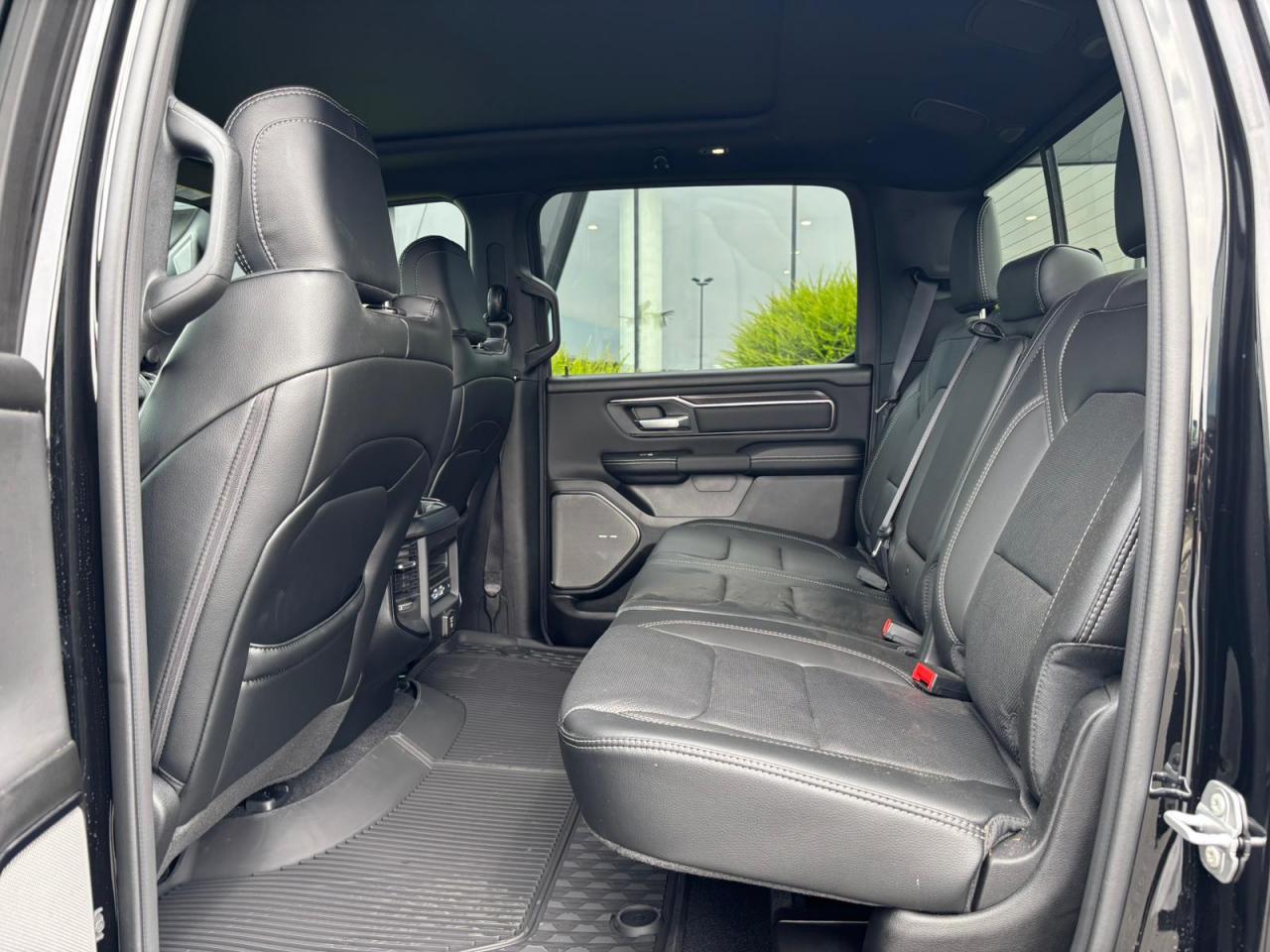 DODGE RAM 1500 CREW CAB REBEL AIR HAYON MULTI 2025