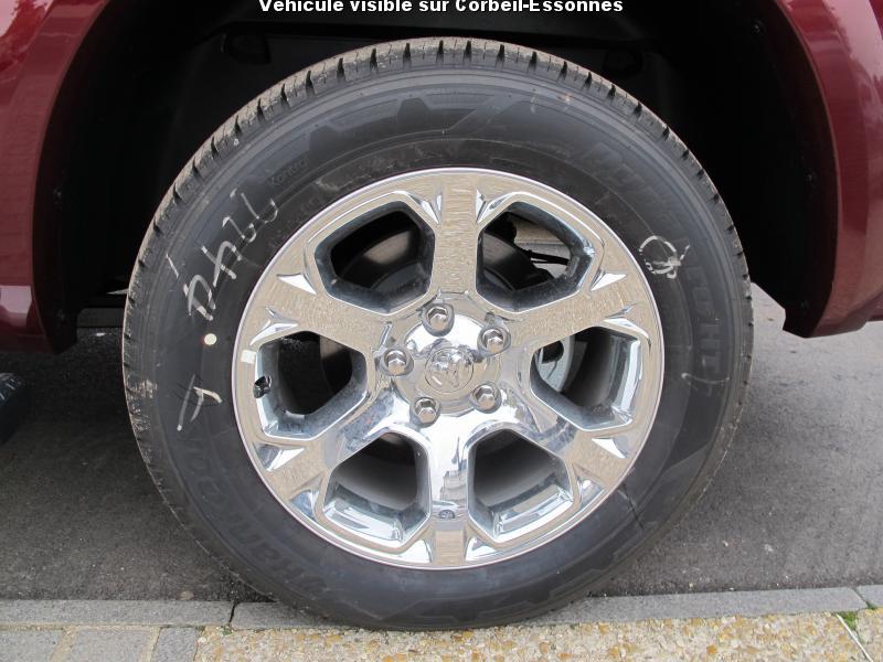 Dodge RAM 1500 crew laramie v8 5.7l 395ch AIR